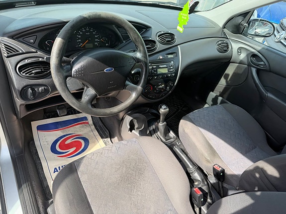 Ford Focus 17 of 25