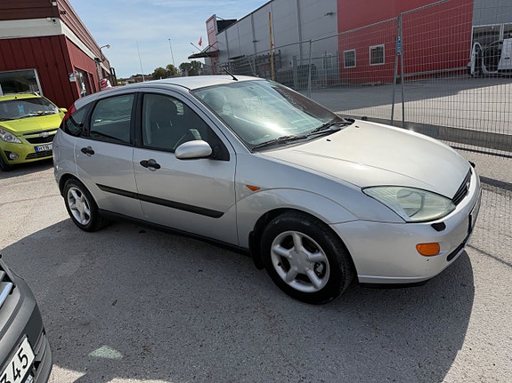Ford Focus 10 of 25