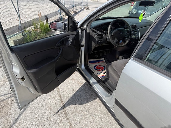Ford Focus 16 of 25