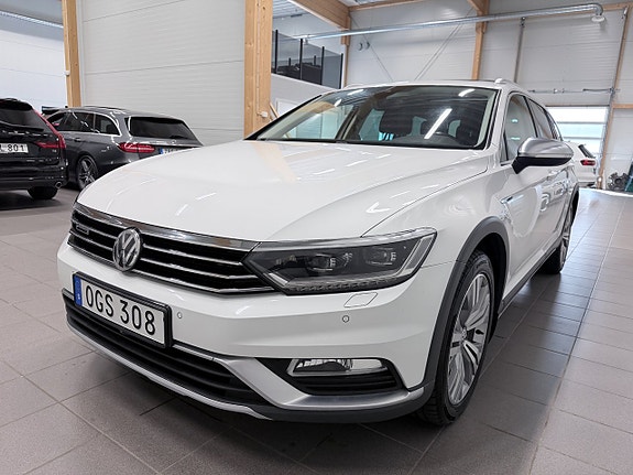 Volkswagen Passat Alltrack 3 of 19