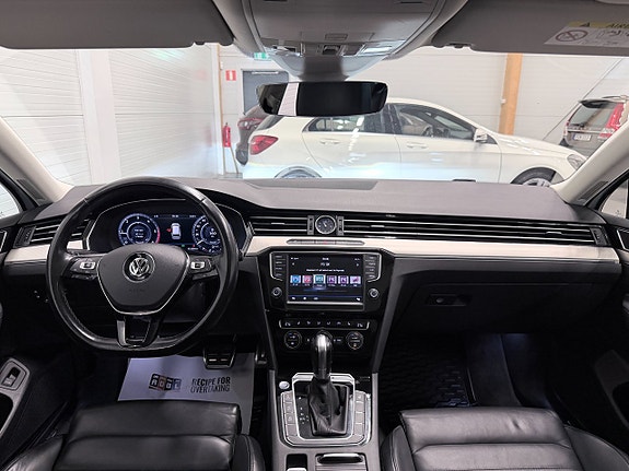Volkswagen Passat Alltrack 11 of 19