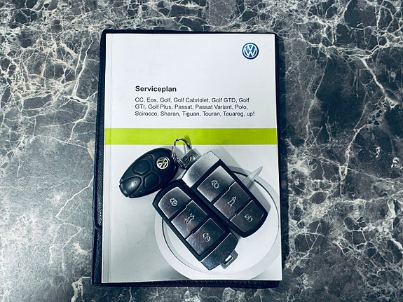 Volkswagen Passat Alltrack 15 of 16