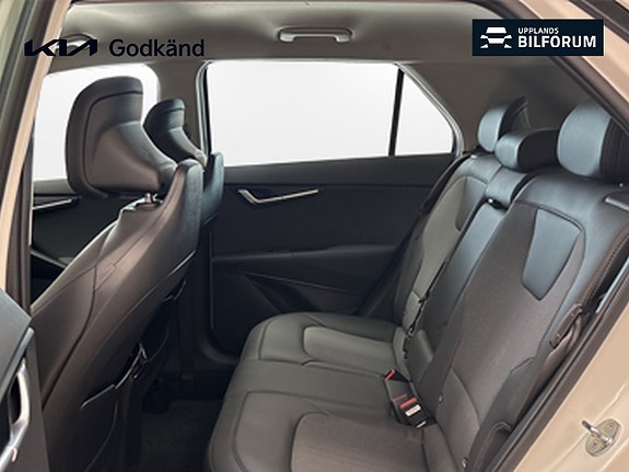 Kia Niro 9 of 16