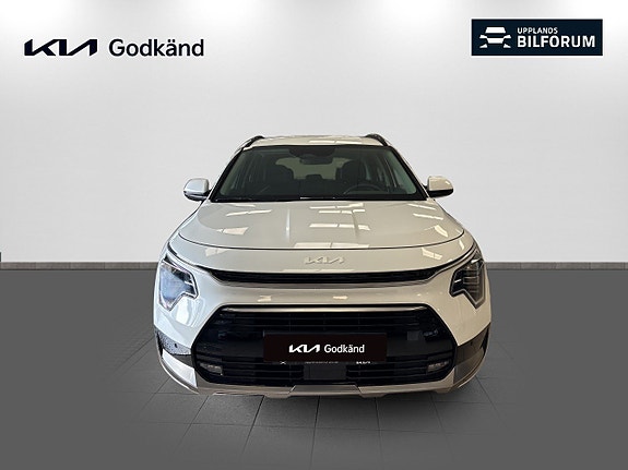 Kia Niro 2 of 16