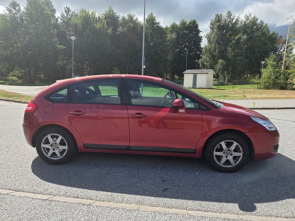 Citroen C4 13 of 15