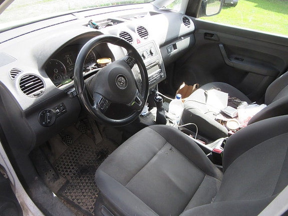 Volkswagen Caddy Maxi 6 of 10
