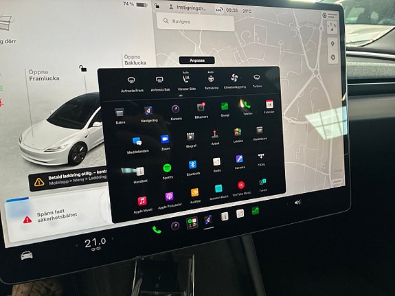 Tesla Model 3 20 of 26