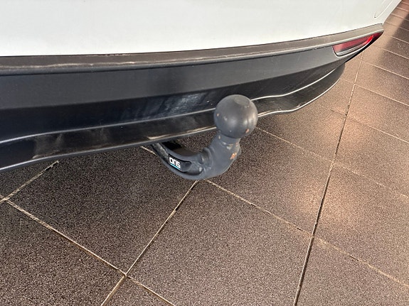 Tesla Model 3 21 of 26