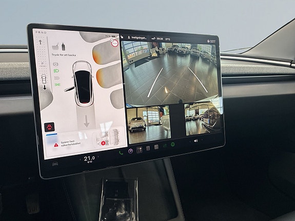 Tesla Model 3 11 of 26
