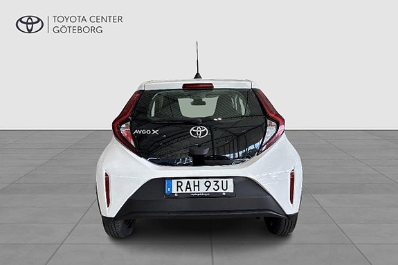 Toyota Aygo X 6 of 12