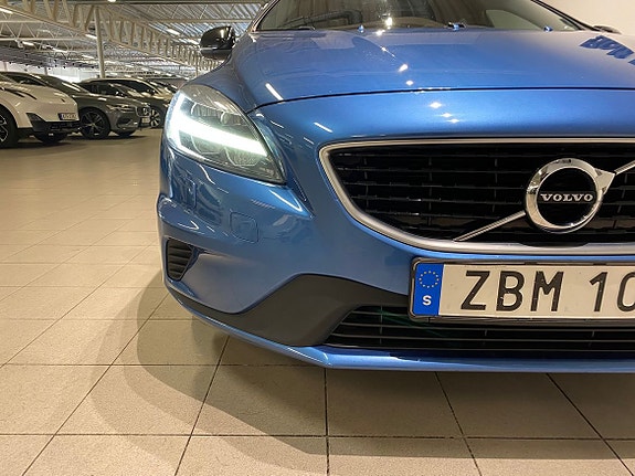 Volvo V40 18 of 20