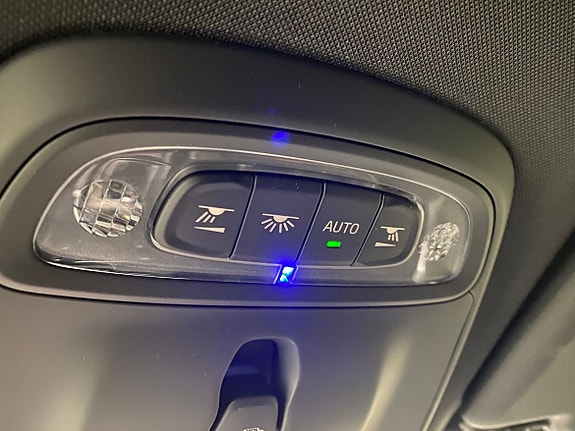 Volvo V40 17 of 20