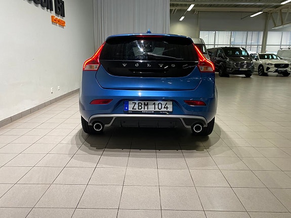 Volvo V40 6 of 20