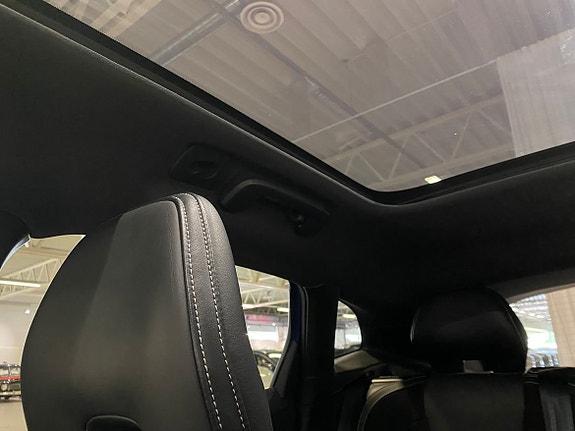 Volvo V40 15 of 20