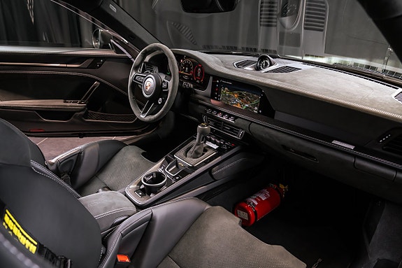 Porsche 911 GT3 10 of 18