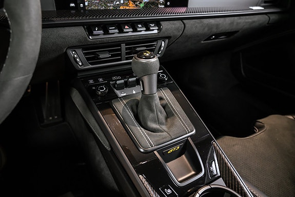 Porsche 911 GT3 15 of 18