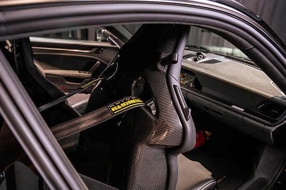 Porsche 911 GT3 11 of 18