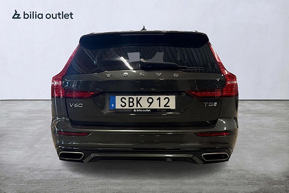 Volvo V60 4 of 30