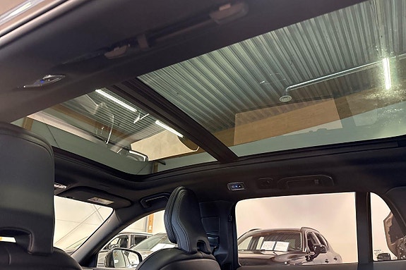 Volvo V60 19 of 30