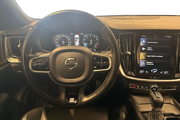 Volvo V60 11 of 30