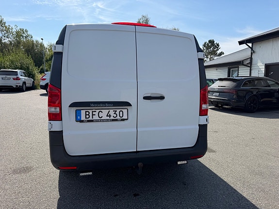 Mercedes-Benz Vito 111 4 of 14