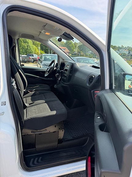 Mercedes-Benz Vito 111 9 of 14