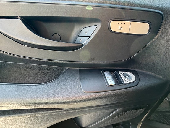 Mercedes-Benz Vito 111 13 of 14