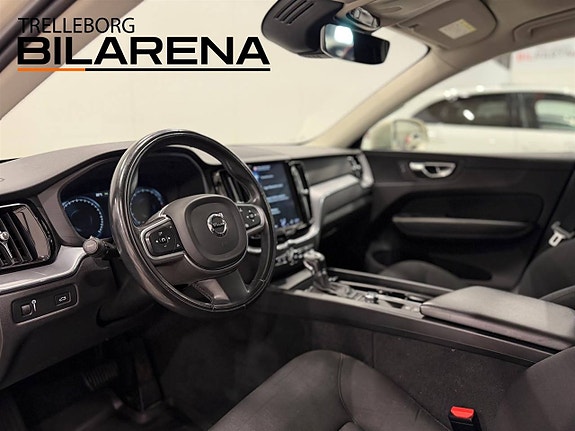 Volvo XC60 10 of 26