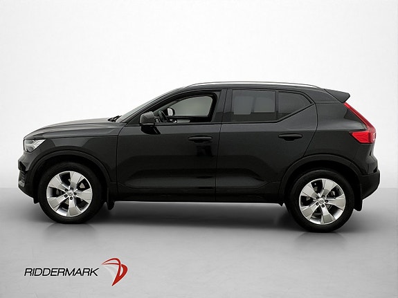 Volvo XC40 4 of 30