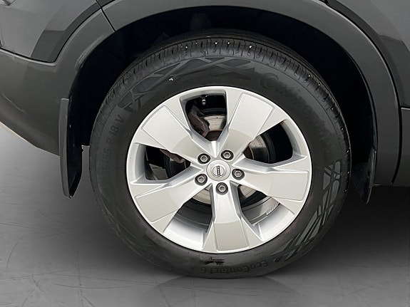 Volvo XC40 30 of 30