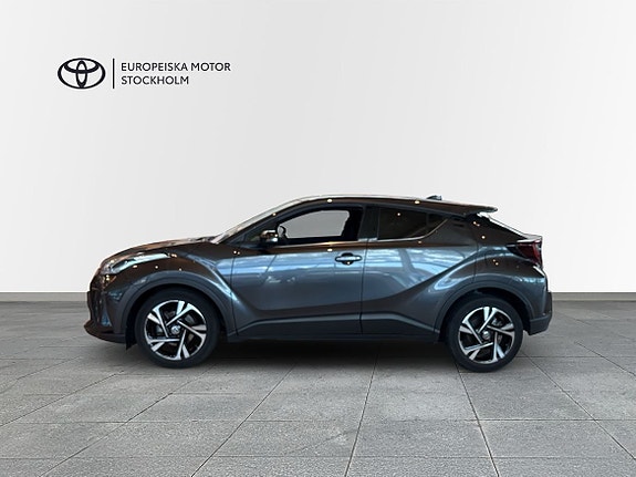 Toyota C-HR 4 of 11