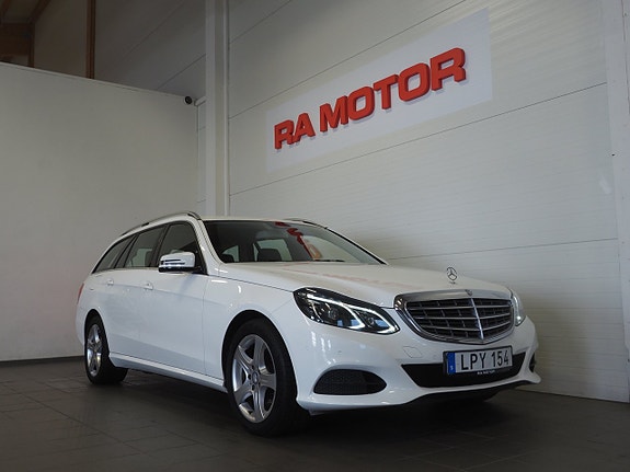 Mercedes-Benz E220 3 of 23
