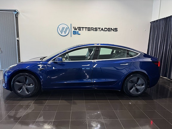 Tesla Model 3 2 of 21
