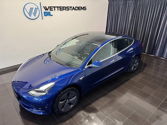 Tesla Model 3 9 of 21