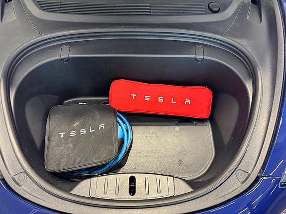 Tesla Model 3 21 of 21