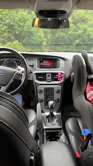 Volvo V40 Cross Country 4 of 4