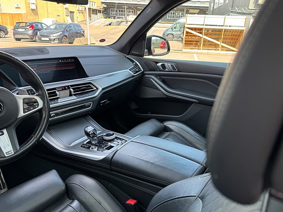 BMW X5 8 of 30
