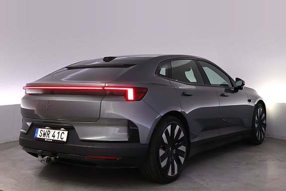 Polestar 4 5 of 27