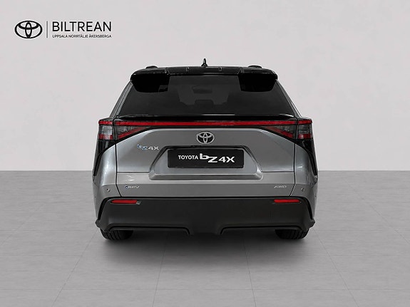 Toyota bZ4X 4 of 7