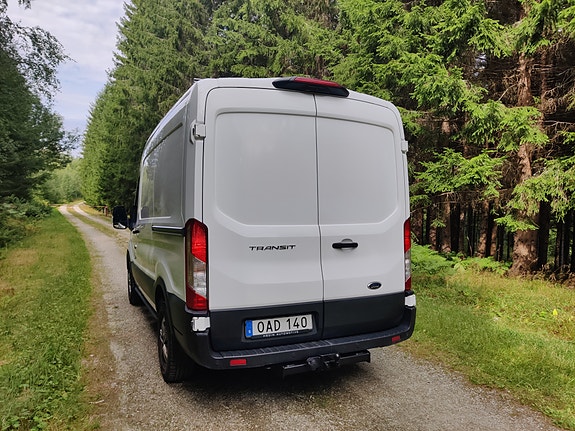 Ford Transit 10 of 13