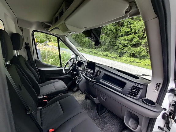 Ford Transit 3 of 13