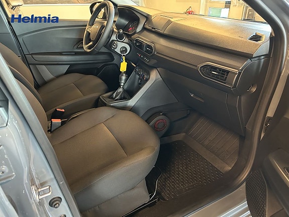 Dacia Sandero 11 of 11