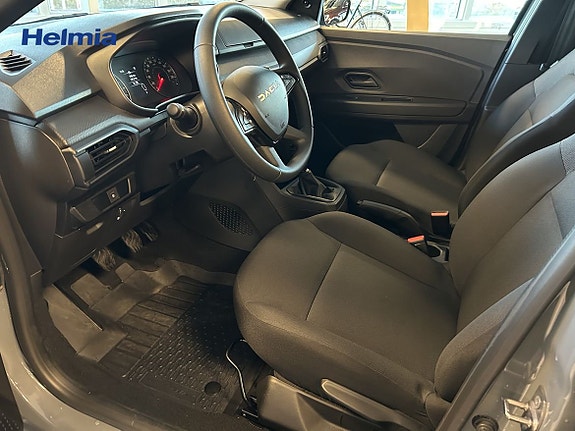 Dacia Sandero 10 of 11
