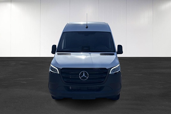 Mercedes-Benz Sprinter 317 5 of 18