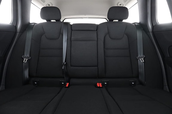Volvo V60 16 of 30