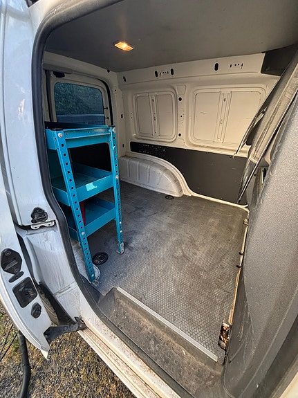 Volkswagen Caddy 5 of 7
