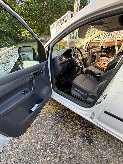 Volkswagen Caddy 3 of 7