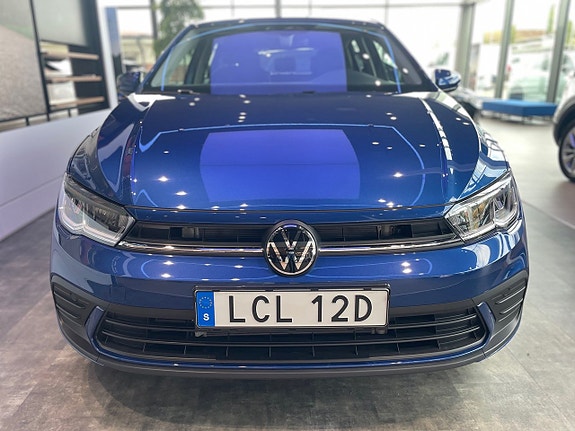 Volkswagen Polo 2 of 17