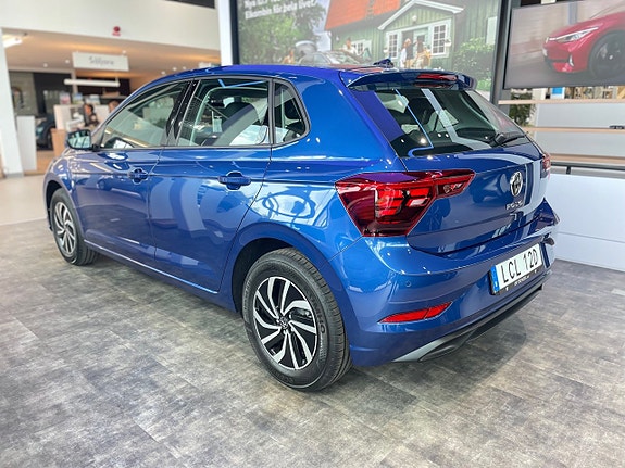 Volkswagen Polo 7 of 17
