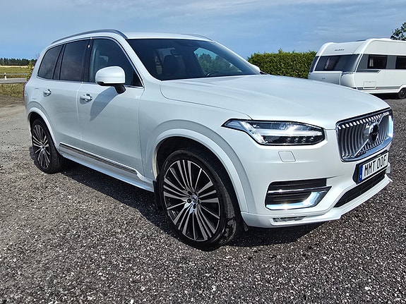 Volvo XC90 3 of 10